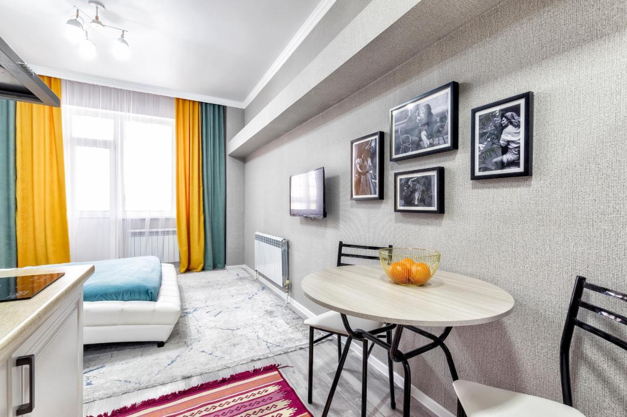 Cosy flat in the city center Akmola Esterno foto